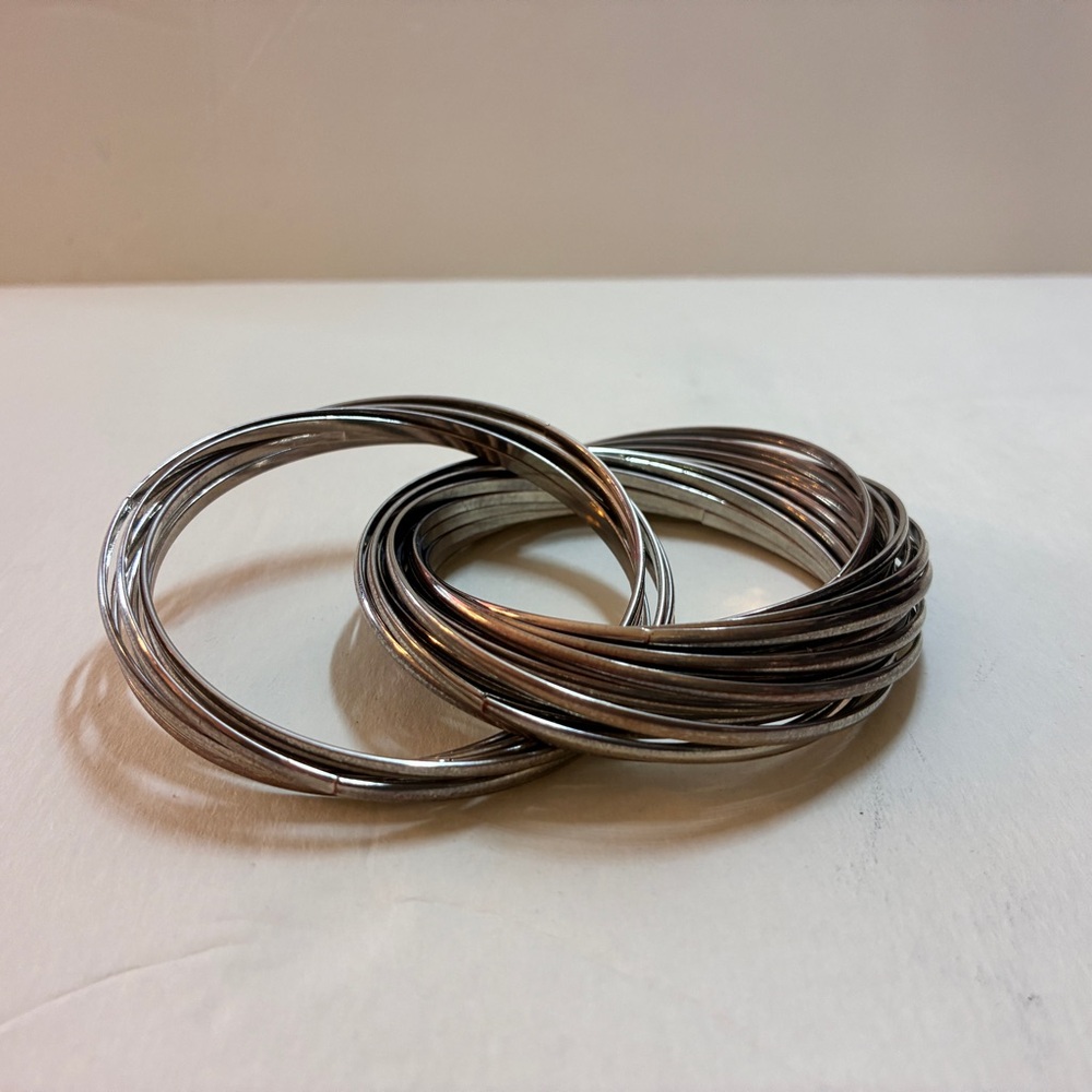 Vintage Twisted Wire Bangle Bracelet in Silver Tone 3” Across Lot# 409